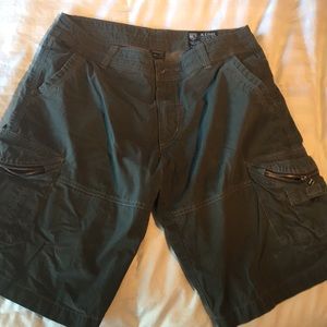 Kuhl cargo shorts vintage patina dye